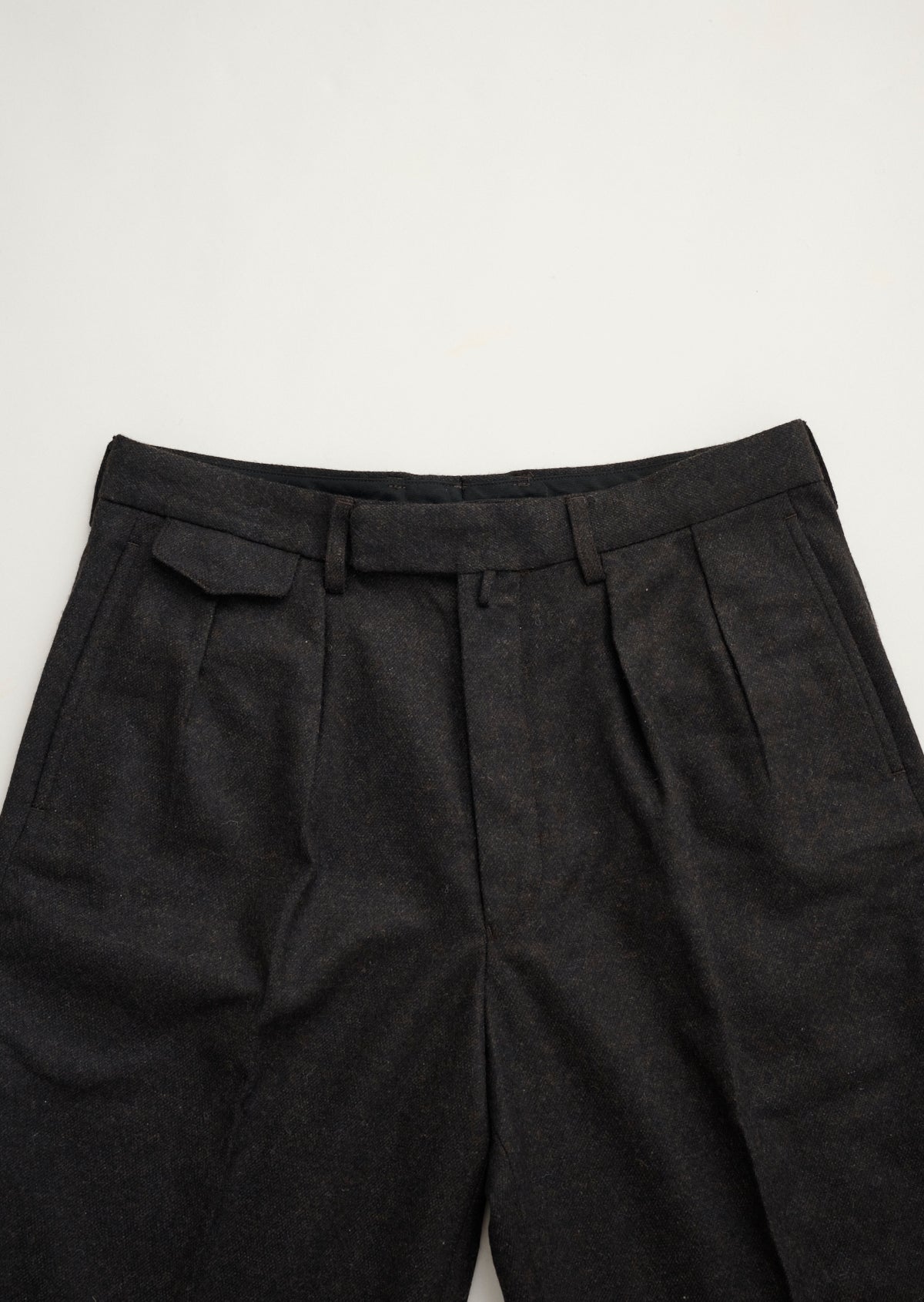2TUCK DRESS WOOL PANTS BROWN 8053-1402