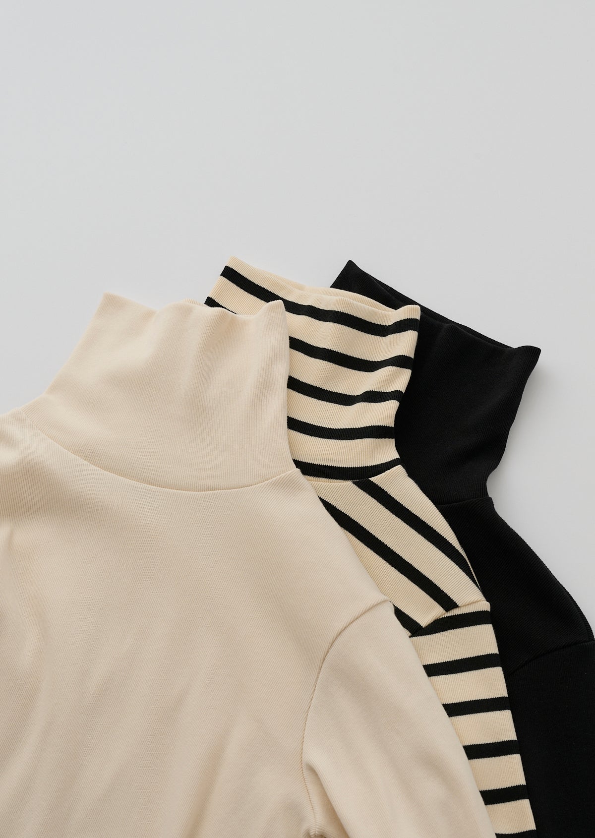 TURTLENECK CUT SEW BORDER 8223-1201