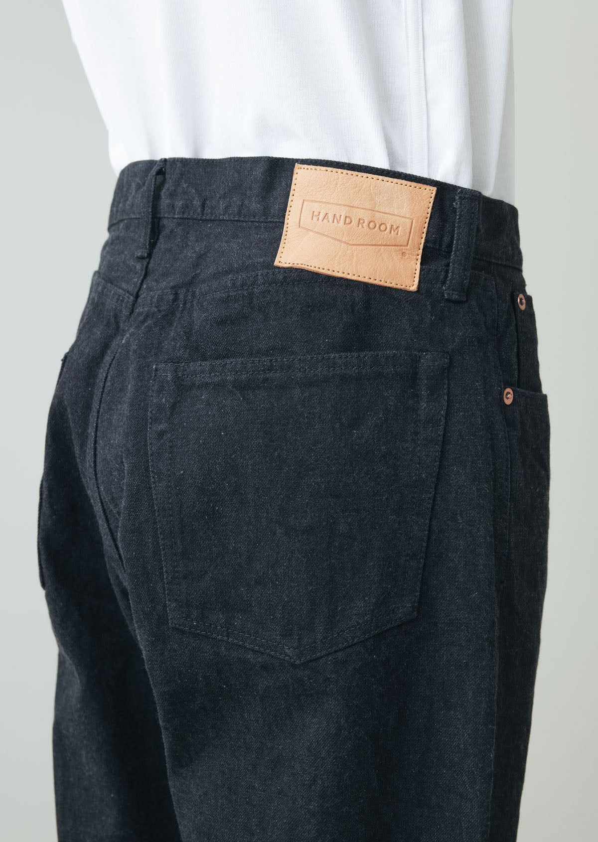 WIDE FIT 5 POCKET JEANS BLACK　8023-1409