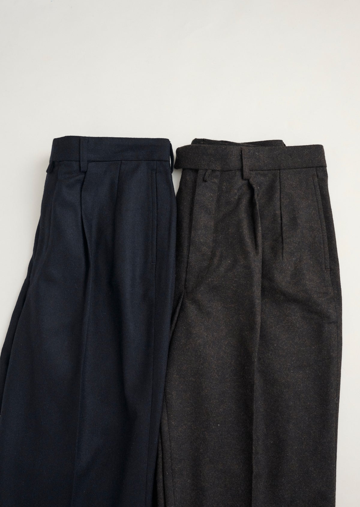 2TUCK DRESS WOOL PANTS BROWN 8053-1402